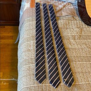 Sprezza brand new navy and silver ties